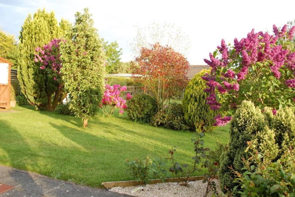 شقة Mews With Garden Views كارلو المظهر الخارجي الصورة